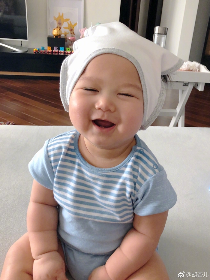 Những “cậu ấm cô chiêu” xứng danh hot kids của dàn sao nổi tiếng TVB