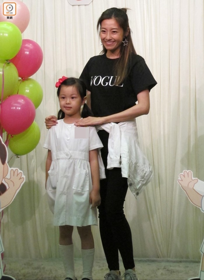 Những “cậu ấm cô chiêu” xứng danh hot kids của dàn sao nổi tiếng TVB