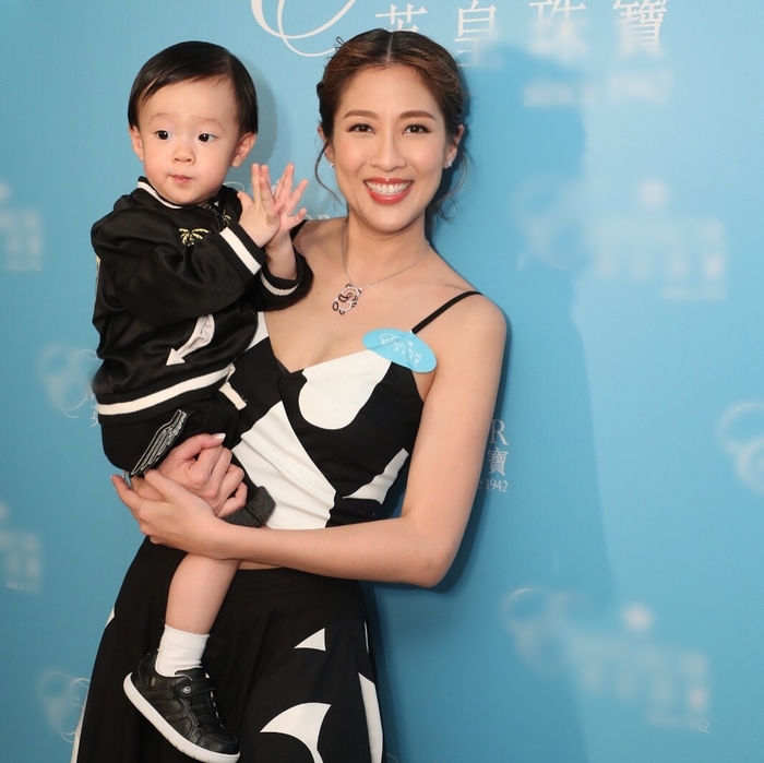 Những “cậu ấm cô chiêu” xứng danh hot kids của dàn sao nổi tiếng TVB