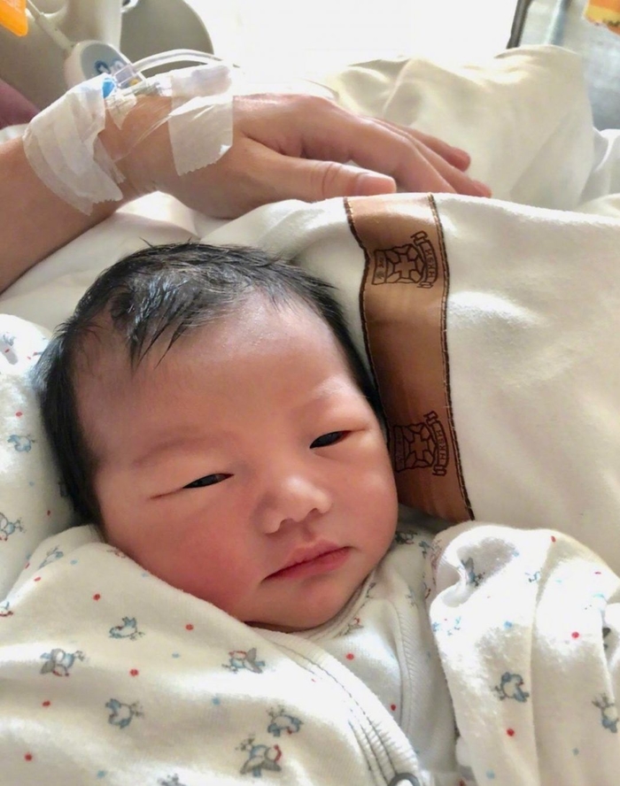 Những “cậu ấm cô chiêu” xứng danh hot kids của dàn sao nổi tiếng TVB