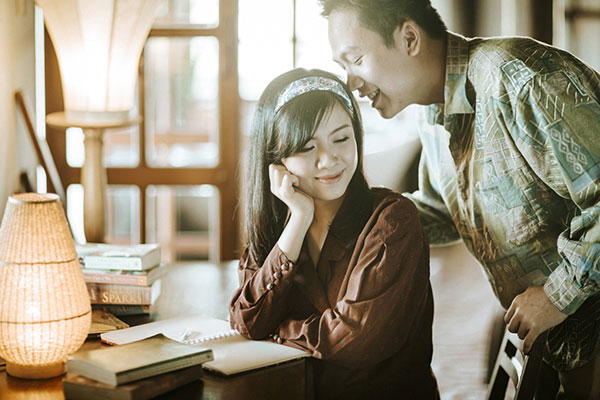 Những dấu hiệu cho thấy bạn là người lụy trong tình yêu