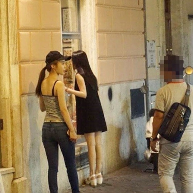 Những hội bạn thân lệch tuổi của showbiz Hàn