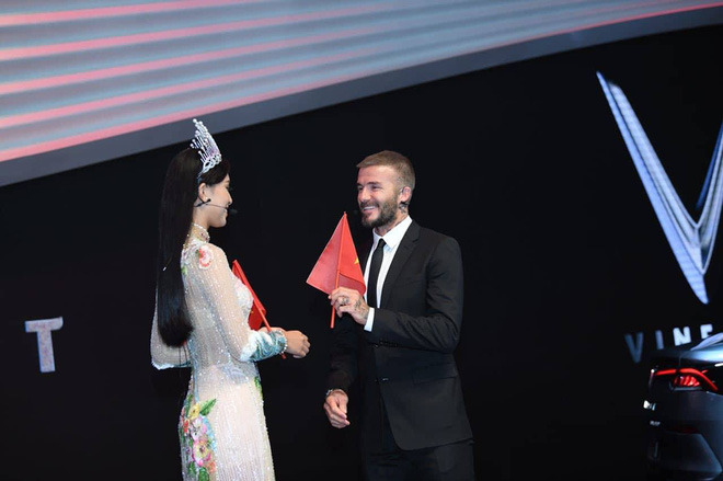 Những lần David Beckham gây bão khi sánh vai bên các mỹ nhân Việt