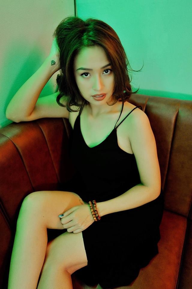 Những mẹ đơn thân một con trông mòn con mắt của showbiz Việt
