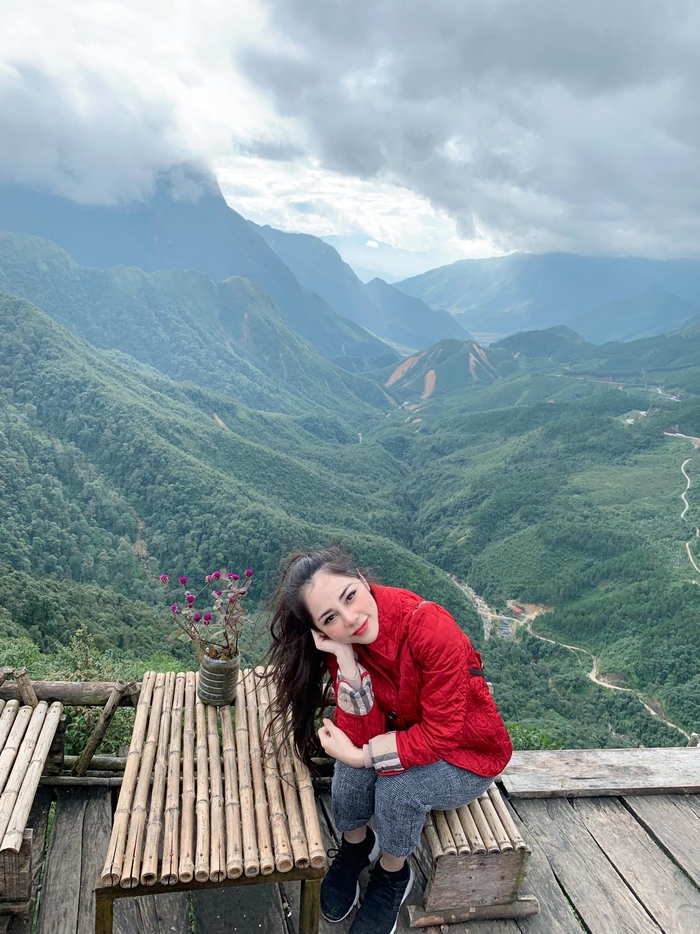 Những mẹ đơn thân một con trông mòn con mắt của showbiz Việt