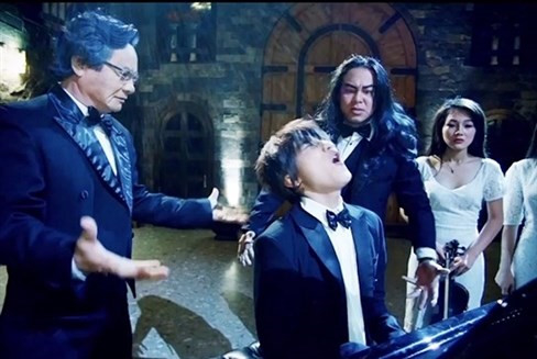 Những MV khiến các ca sĩ Vpop bị dư luận đánh giá ngông cuồng