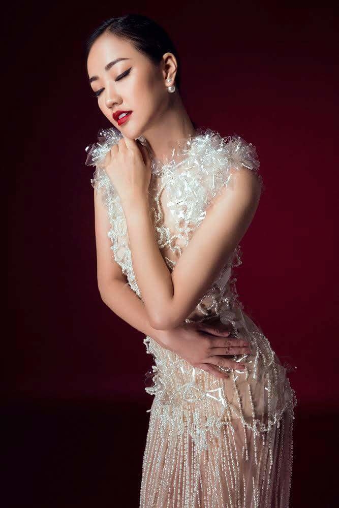 Những người đẹp Việt bí mật sang nước ngoài sinh con