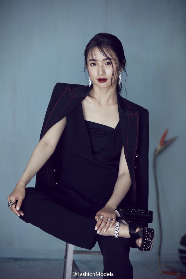 Những sao Hoa ngữ đình đám vươn lên từ gia cảnh nghèo khó, bần hàn