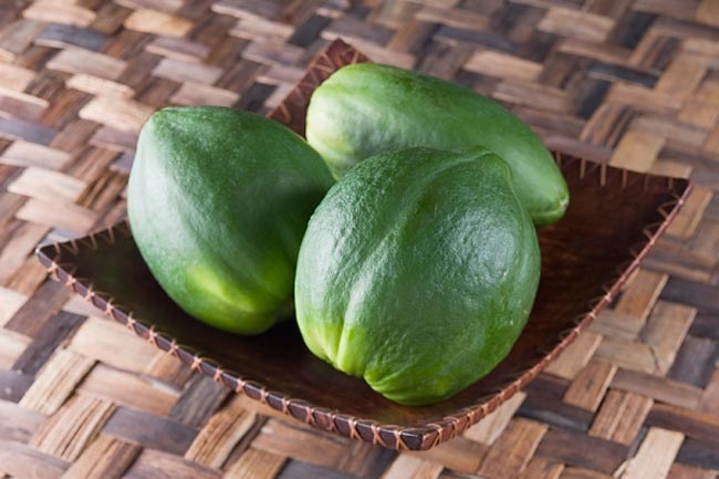 Những thực phẩm mẹ nên tránh khi mang thai tháng đầu tiên