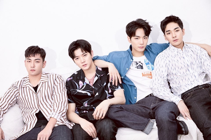 Đối đầu EXO, WANNA ONE liệu có còn màn comeback cuối rực rỡ?