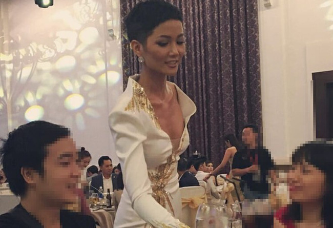 Mỹ nhân Việt tăng cân: Người được khen sexy hết nấc, kẻ bị đồn có thai