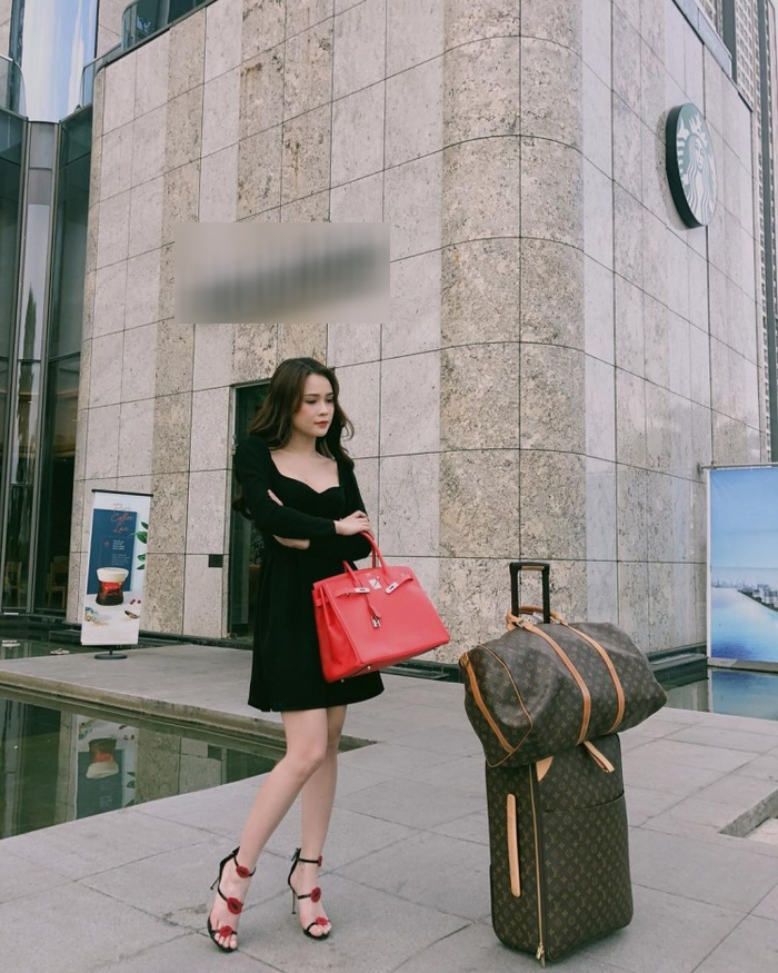Sao mặc đẹp - xấu: Lý Nhã Kỳ tựa nữ hoàng, Bảo Thy liên tiếp mặc xấu