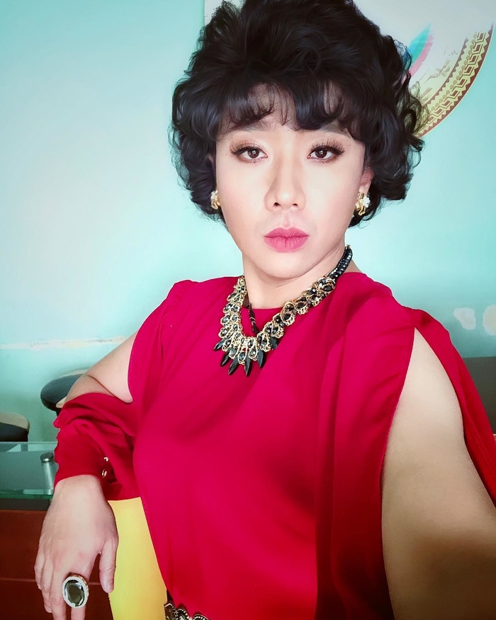 Sao Việt tuần qua: JustaTee, H'Hen Niê, Lệ Quyên...