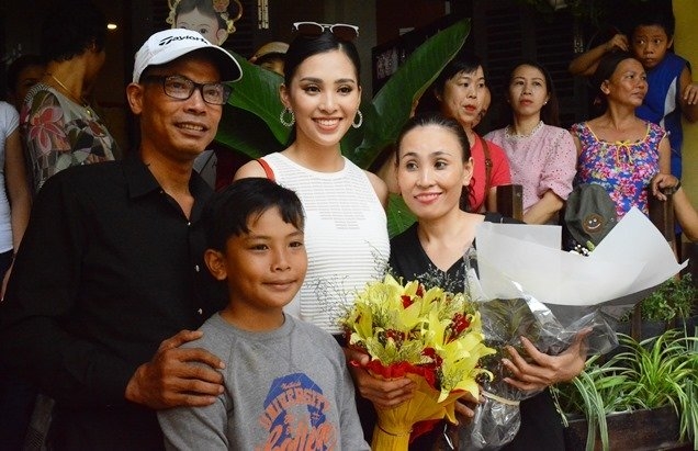 Sau 2 tuần đăng quang, Tân Hoa hậu 10x Trần Tiểu Vy thay đổi bất ngờ