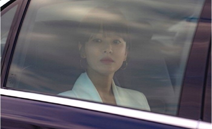 Song Hye Kyo để lại tóc ngắn của 10 năm trước nhưng vẫn xinh đẹp