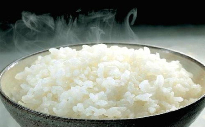 Sức khỏe lao dốc không phanh nếu bạn cứ hâm lại những thực phẩm này