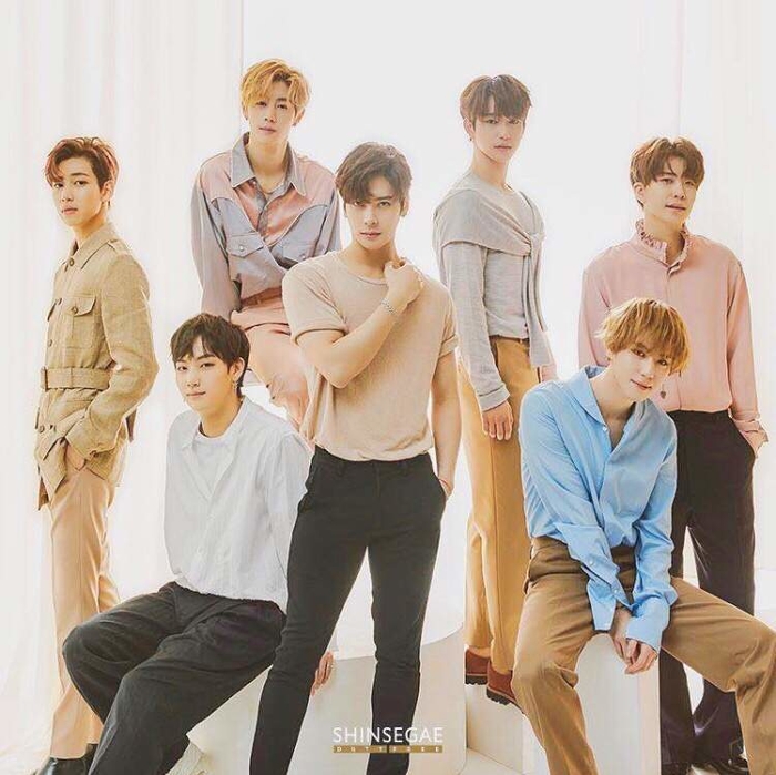 Top 10 nhóm nhạc thần tượng Kpop bán album chạy nhất từ đầu năm 2018