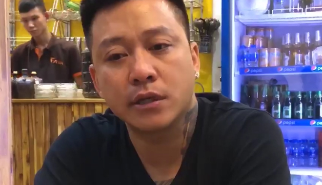 Tuấn Hưng bật khóc khi bị hủy show trước giờ G
