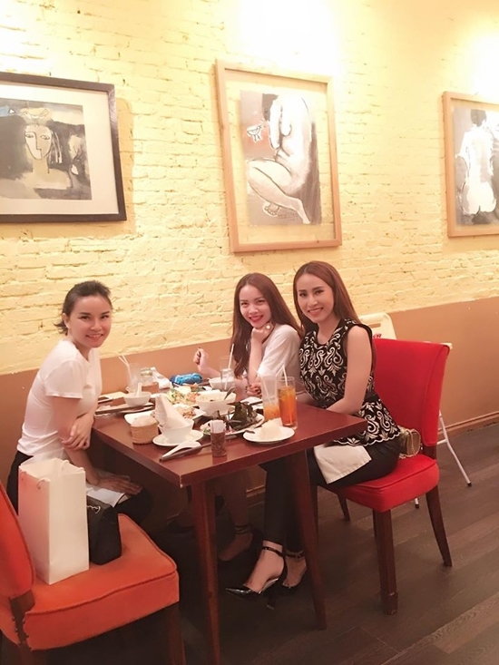 Tưởng ghét nhau, những sao Việt này lại bất ngờ thân thiết đến lạ