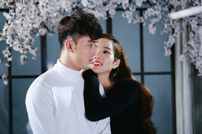 Ưng Hoàng Phúc - Kim Cương: 6 năm dắt tay nhau đi đến hạnh phúc