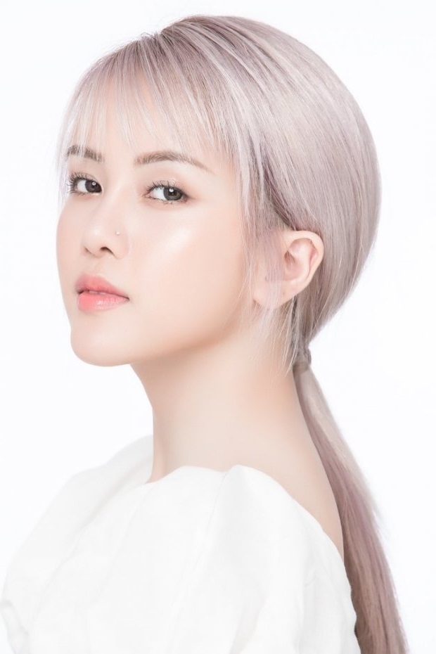 Viet Huong va loat sao Viet “bien hinh” vi make up: Nguoi tre ra chuc tuoi, nguoi lai nhat ma