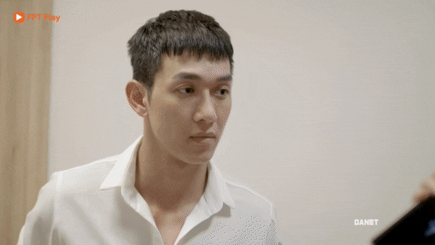 Vua len song, fan da nhanh chong chi ra nhung diem tru cua Hau Due Mat trơi phien ban Viet