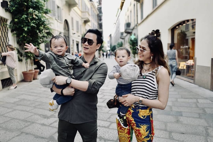 Nửa kia xuất chúng của loạt mỹ nhân lai đình đám Tbiz
