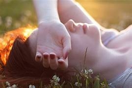 5 điều hoang đường mọi cô gái thường nghĩ đến khi muốn yêu lại từ đầu