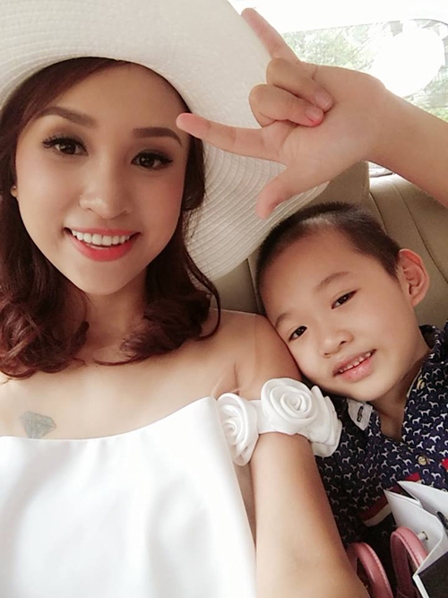 Phận đời mỹ nhân Việt làm mẹ đơn thân: Muôn hình vạn trạng!