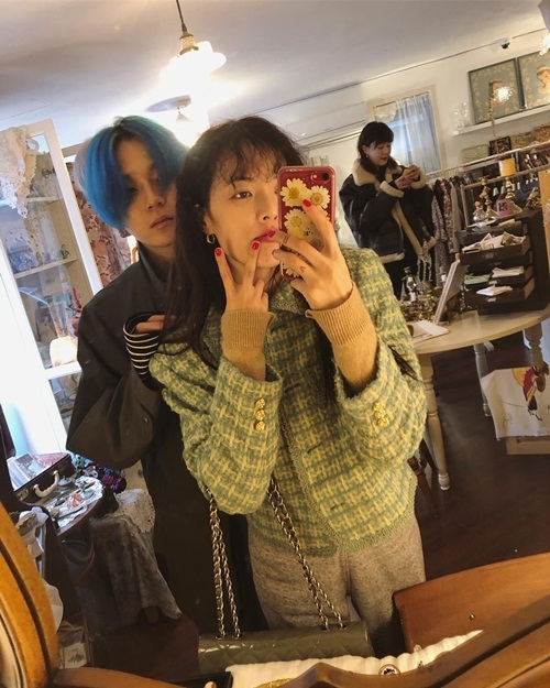 Ảnh hot sao Hàn: Hyun Ah hạnh phúc bên E'Dawn
