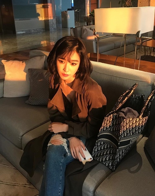 Ảnh hot sao Hàn: Hyun Ah hạnh phúc bên E'Dawn