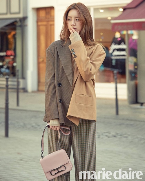Ảnh hot sao Hàn: Hyun Ah hạnh phúc bên E'Dawn