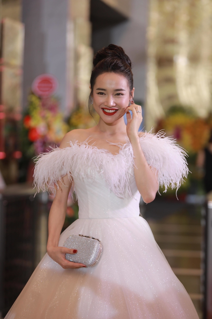 Bảo ve nguoi than: Khac Hung bi nem da, Tuan Hung lai nhan duoc su cam thong