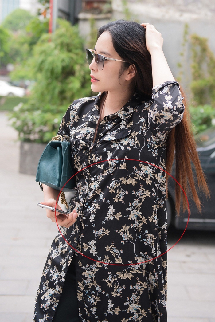 Bi fan chup voi, Bui Phuong nga va cac my nhan Viet khac la the nay day