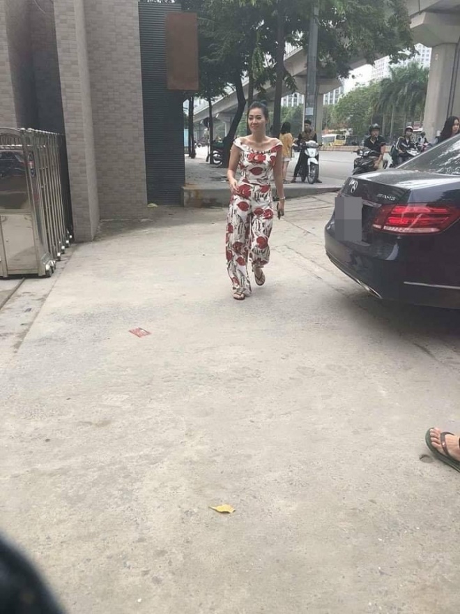 Bi fan chup voi, Bui Phuong nga va cac my nhan Viet khac la the nay day