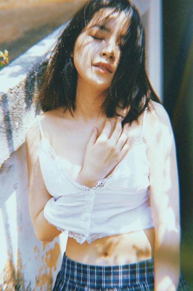 Ở tuổi 25, Chi Pu ngày càng sexy táo bạo đến mức quá đà thế này đây