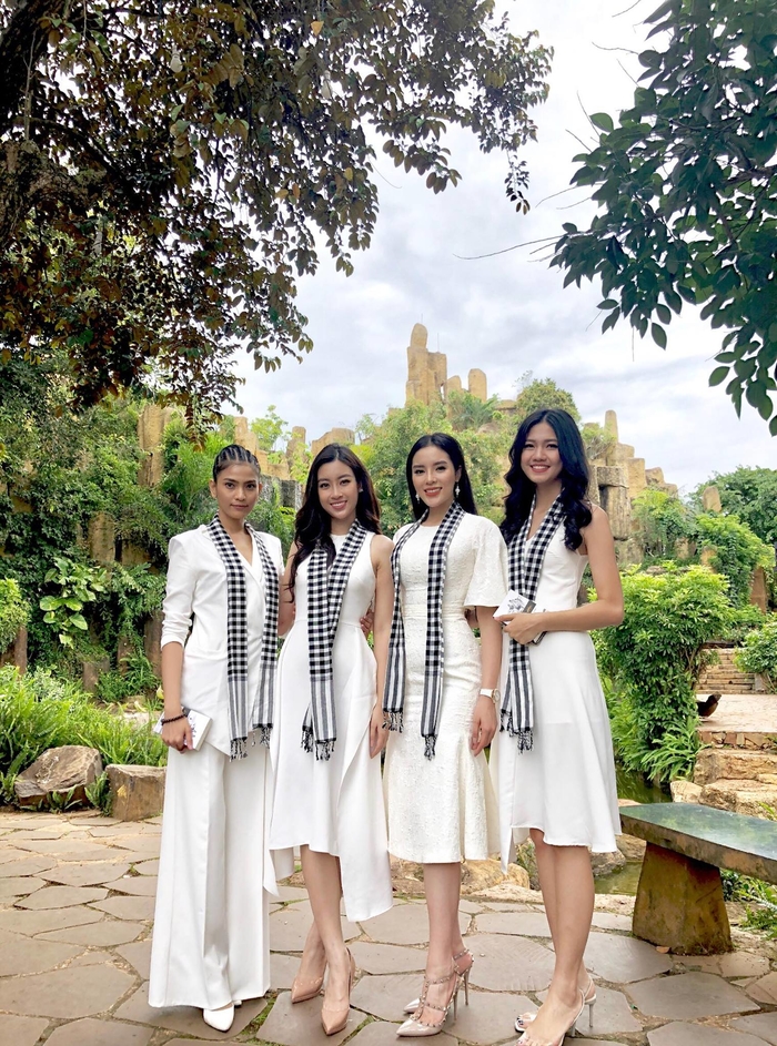 Cuộc sống 3 Á hậu Việt từng lọt top mỹ nhân đẹp nhất thế giới 2014