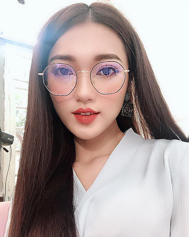 Dàn người yêu và “bạn gái tin đồn” của tuyển Việt Nam