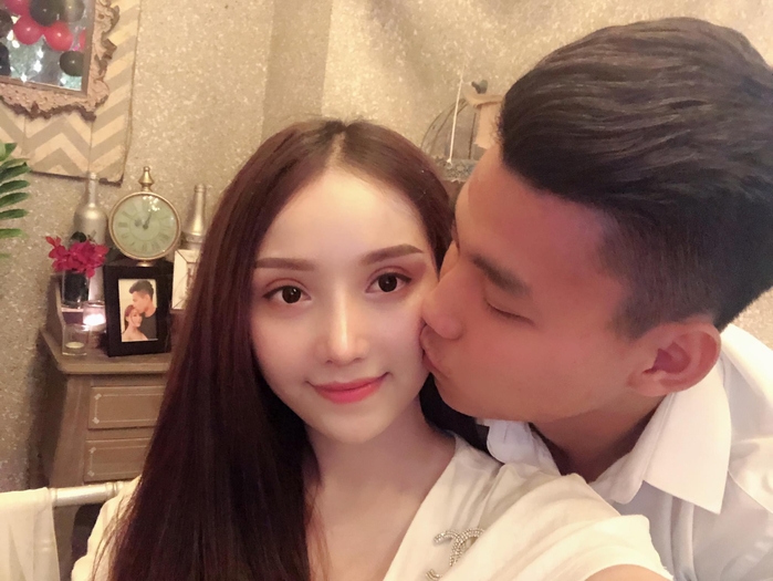Dàn người yêu và “bạn gái tin đồn” của tuyển Việt Nam