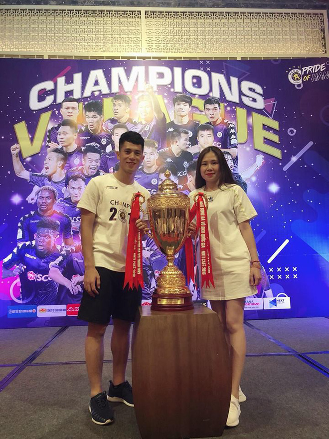 Dàn người yêu và “bạn gái tin đồn” của tuyển Việt Nam