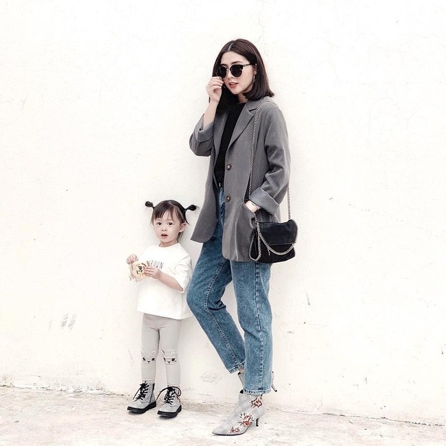 Đọ street style các hot mom: người sang chảnh, người trẻ trung