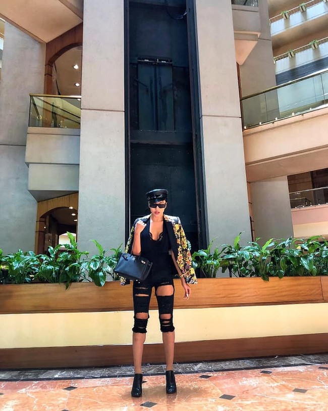 Đọ street style các hot mom: người sang chảnh, người trẻ trung