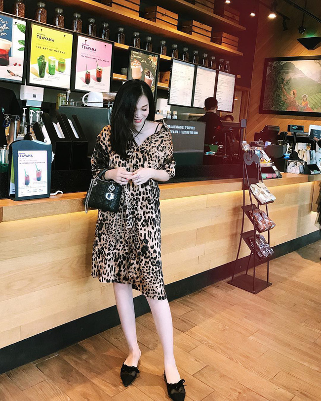 Đọ street style các hot mom: người sang chảnh, người trẻ trung