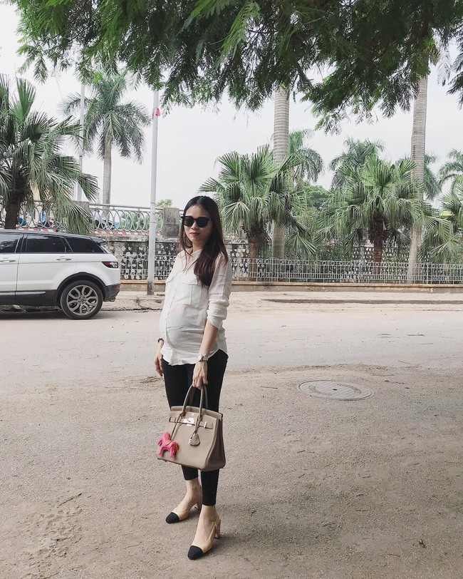 Đọ street style các hot mom: người sang chảnh, người trẻ trung