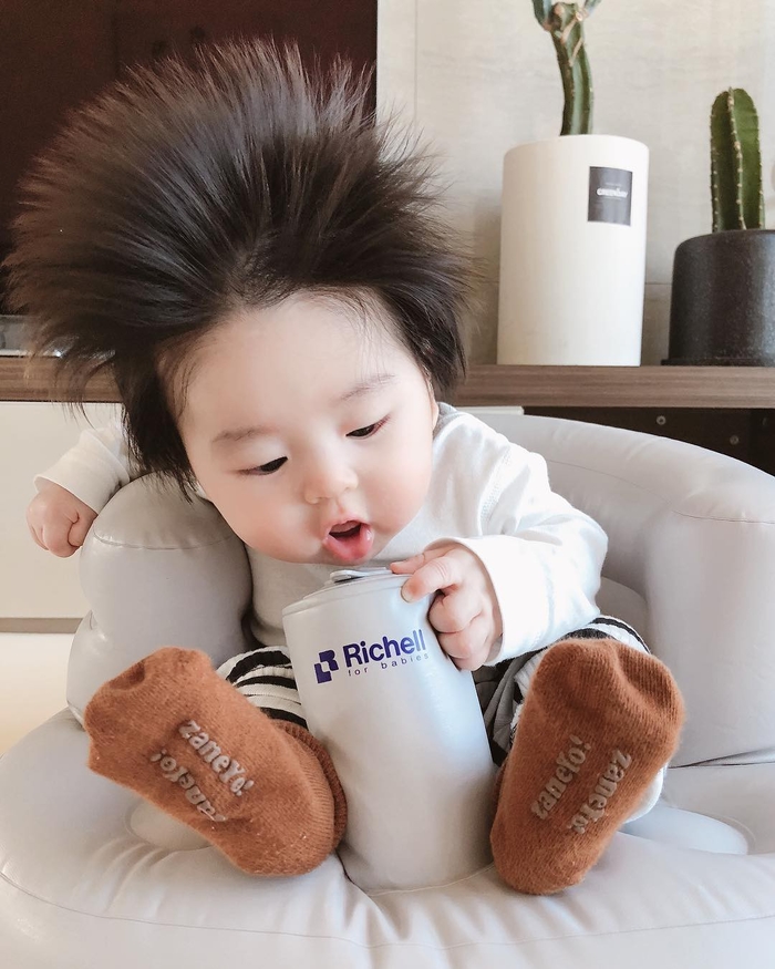 Em bé đầu nấm với 1001 biểu cảm đáng yêu