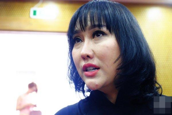Sau ly hôn, những mỹ nhân Việt “điên cuồng” lao vào PTTM để thay đổi