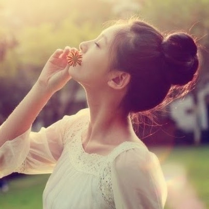 Đừng chờ đàn ông, hãy tự làm mình hài lòng và hạnh phúc