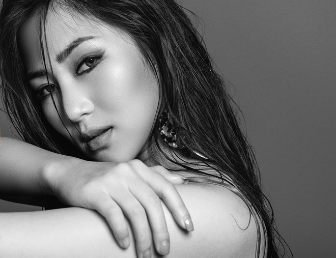 Hồn nhiên kể chuyện giường chiếu, dàn sao Việt nhận nhiều gạch đá