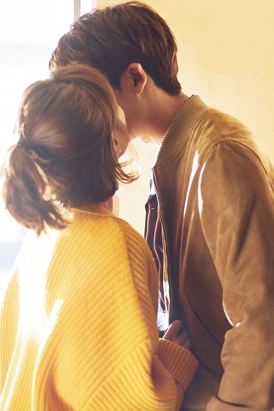 Tử vi thứ Sáu 2/11: Bảo Bình tiền từ trên trời rơi xuống