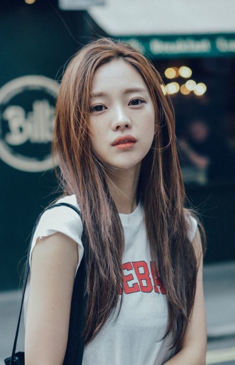 Tử vi thứ Sáu 2/11: Bảo Bình tiền từ trên trời rơi xuống